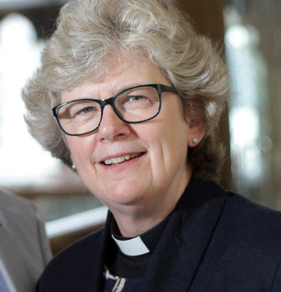 Dean Nicola announces her retirement