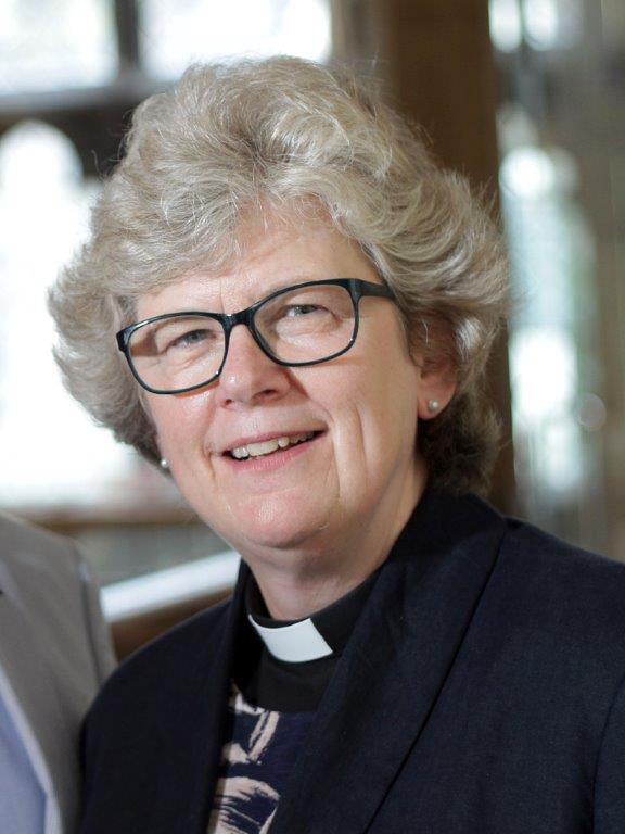 Dean Nicola announces her retirement